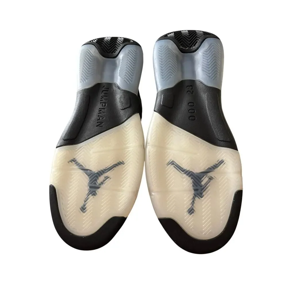 Jordan Men's Camo Maxin 200 in Multiple Sizes.